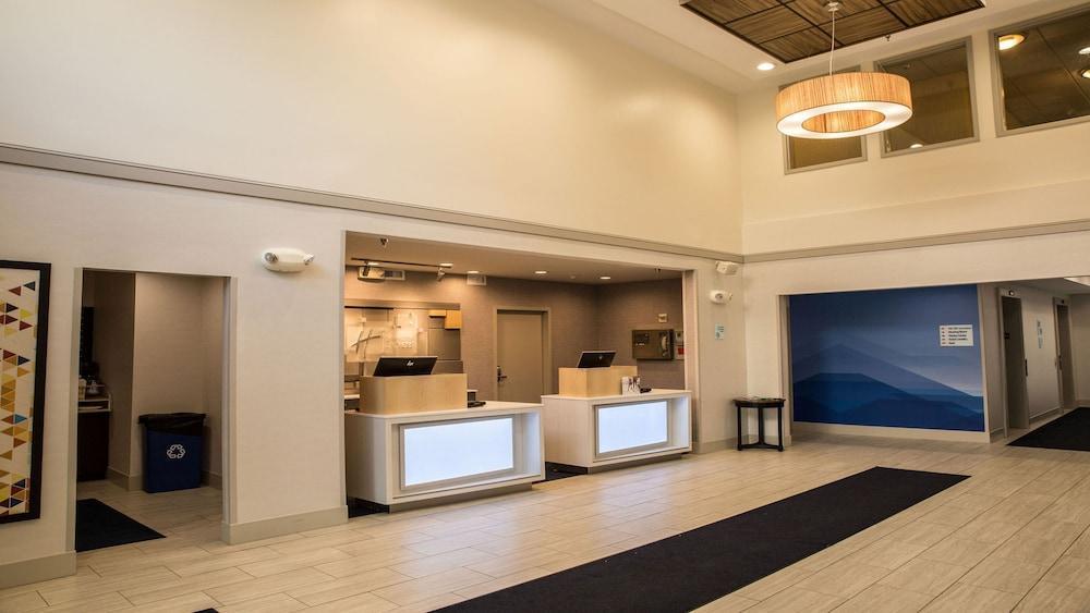 Holiday Inn Express - Columbus - Dublin By Ihg Ngoại thất bức ảnh
