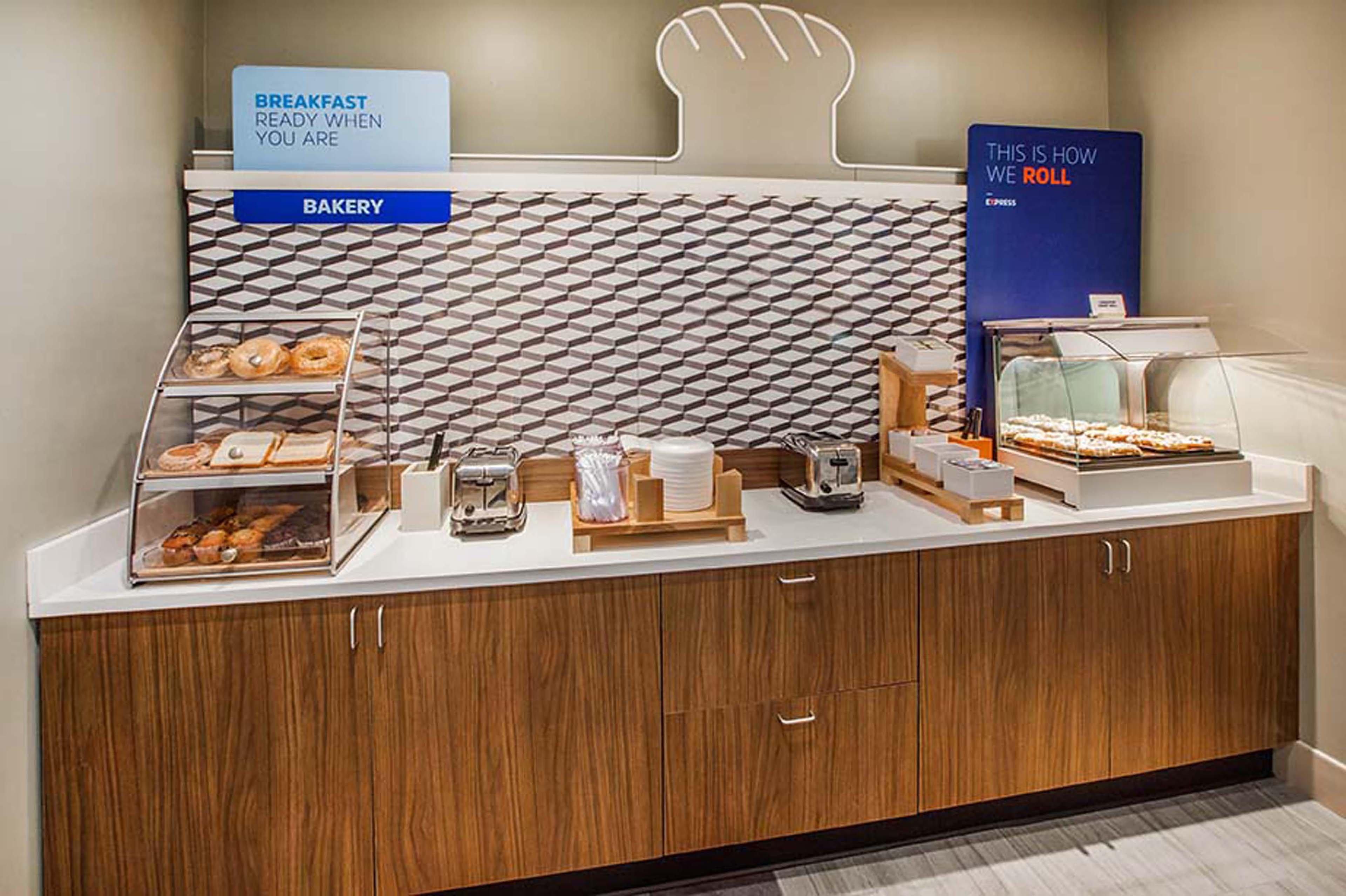 Holiday Inn Express - Columbus - Dublin By Ihg Ngoại thất bức ảnh