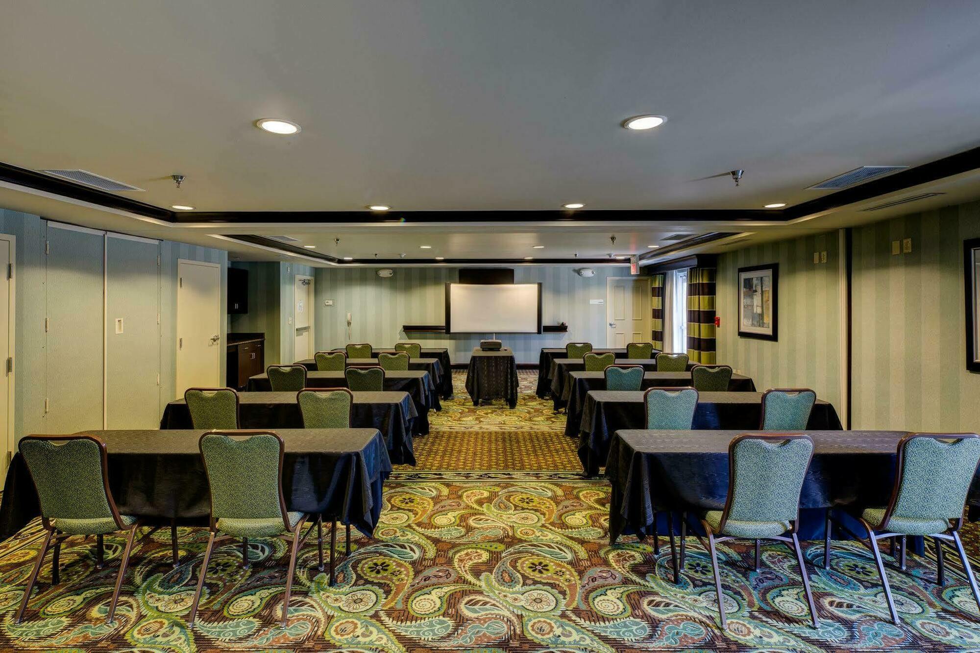 Holiday Inn Express - Columbus - Dublin By Ihg Ngoại thất bức ảnh